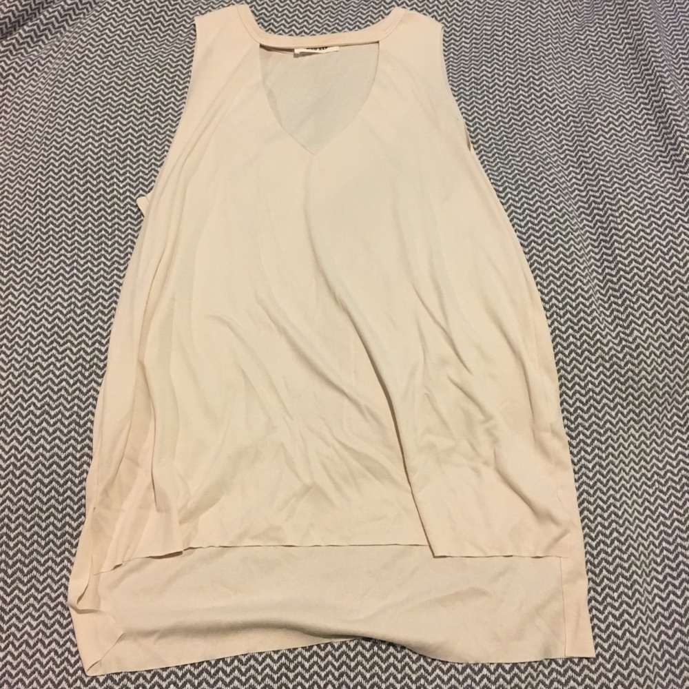 Very light pink v cut neck top